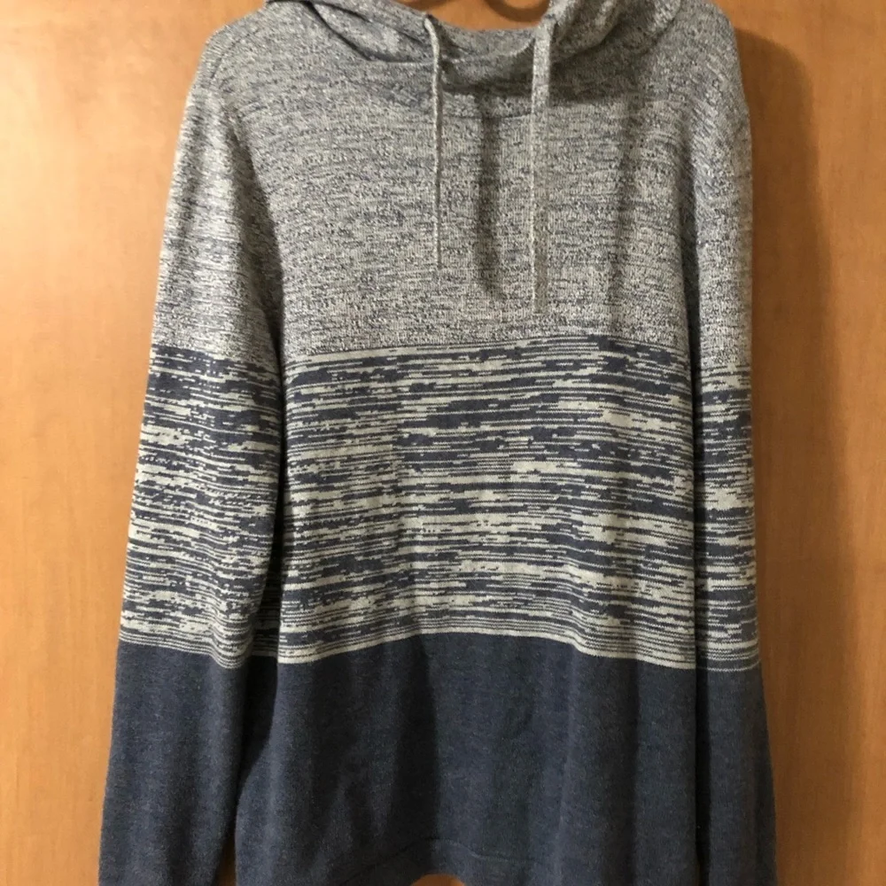 Express Sweaters - Picture 3 of 4